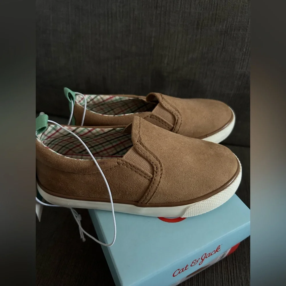 Cat & Jack Toddler Boy slip on sneaker shoes Keagan 8 NWT